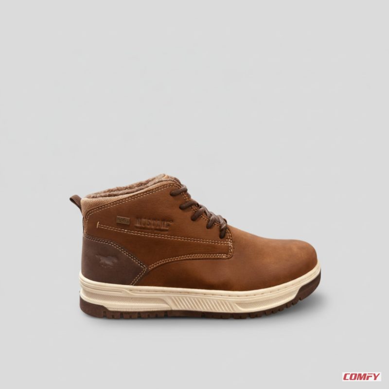 Close-up of Mustang brown leather high-neck boot with suede collar lining, off-white sole, and embroidered MUSTANG logo.